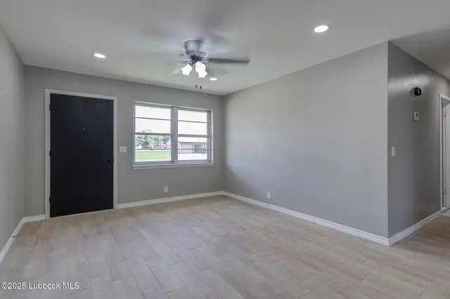 Photo 5 — 2803 W 18th Street, Plainview, TX 79072