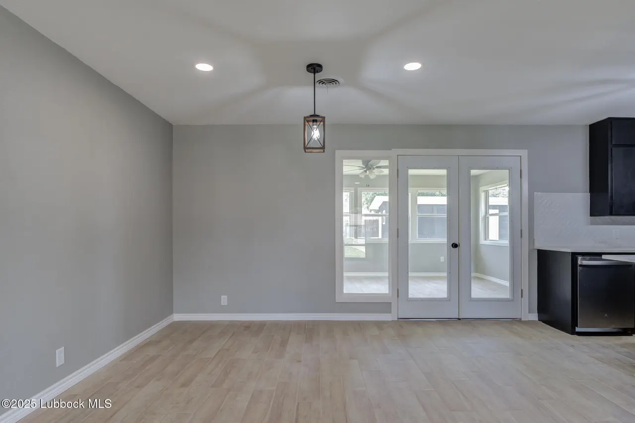 Photo 10 — 2803 W 18th Street, Plainview, TX 79072