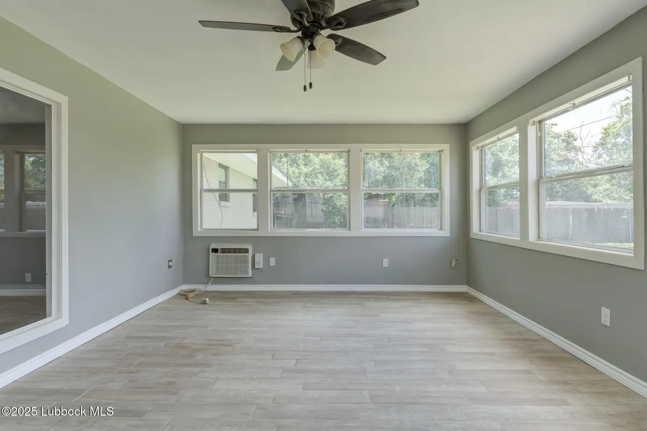 Photo 29 — 2803 W 18th Street, Plainview, TX 79072