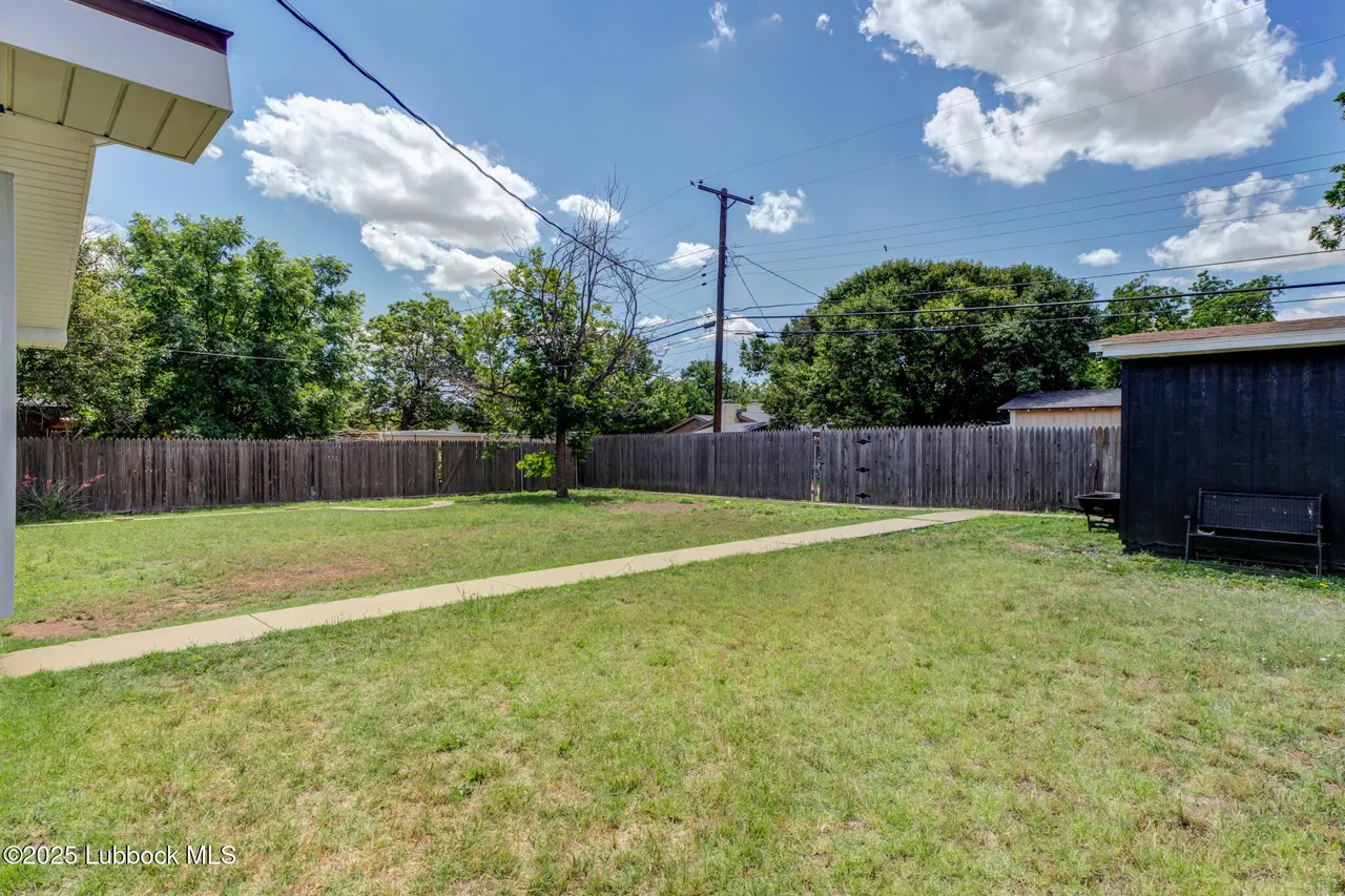 Photo 31 — 2803 W 18th Street, Plainview, TX 79072