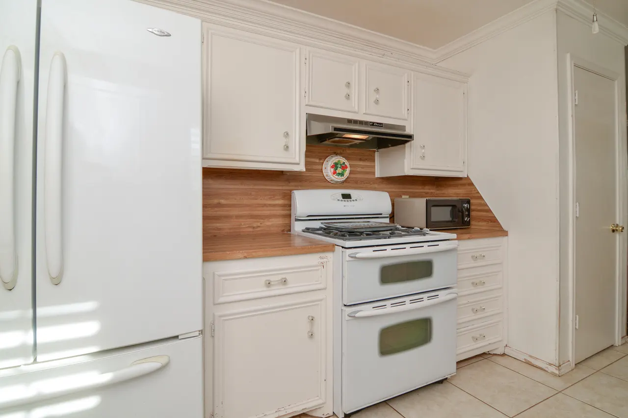 Photo 13 — 205 W 4th Street, Sundown, TX 79372