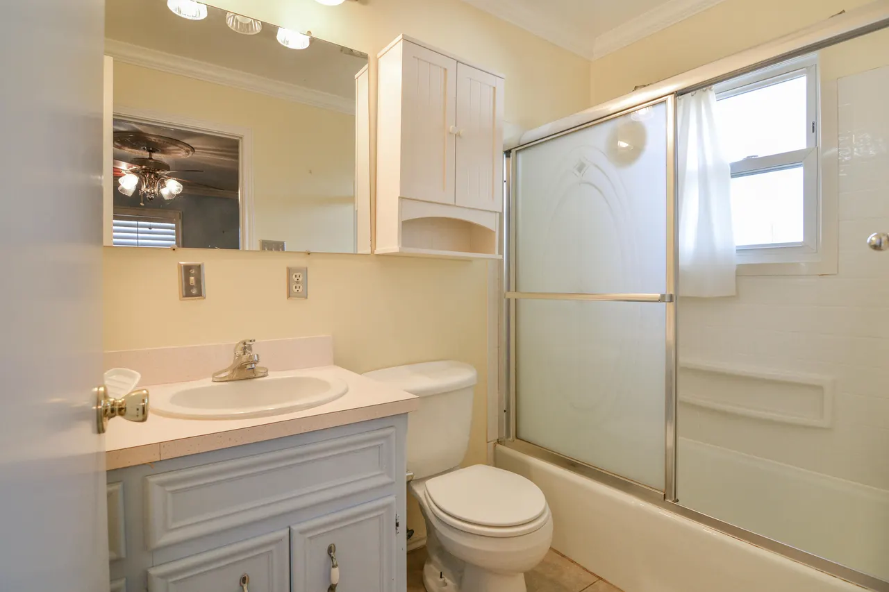 Photo 23 — 205 W 4th Street, Sundown, TX 79372