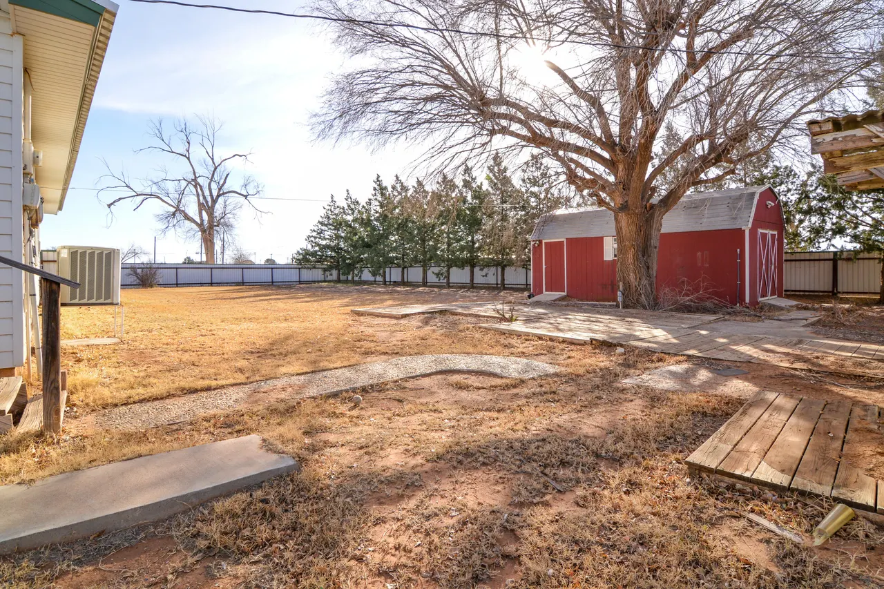 Photo 28 — 205 W 4th Street, Sundown, TX 79372