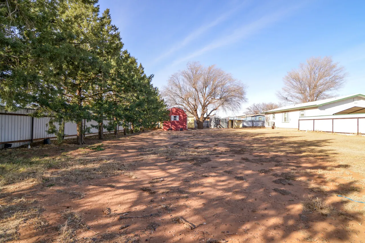 Photo 29 — 205 W 4th Street, Sundown, TX 79372
