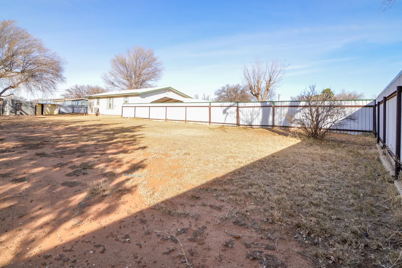 Photo 30 — 205 W 4th Street, Sundown, TX 79372