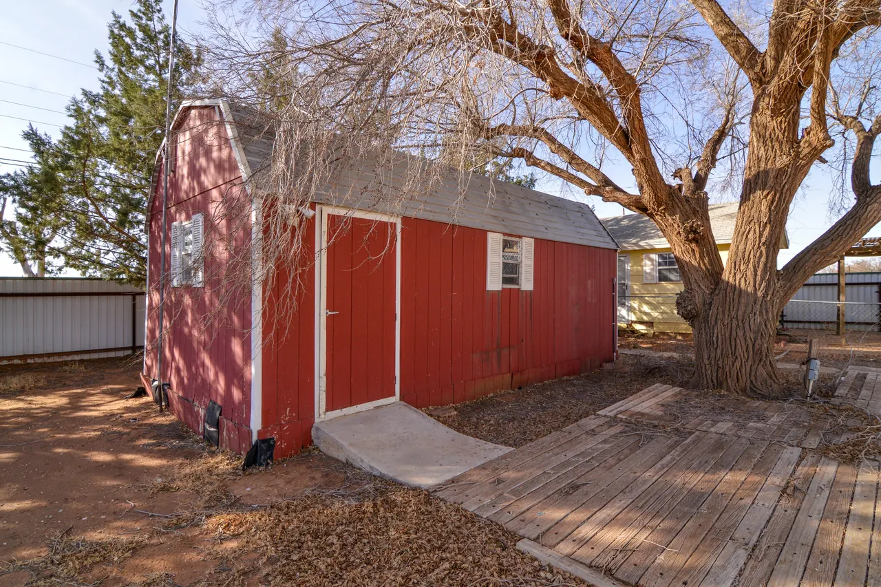 Photo 33 — 205 W 4th Street, Sundown, TX 79372