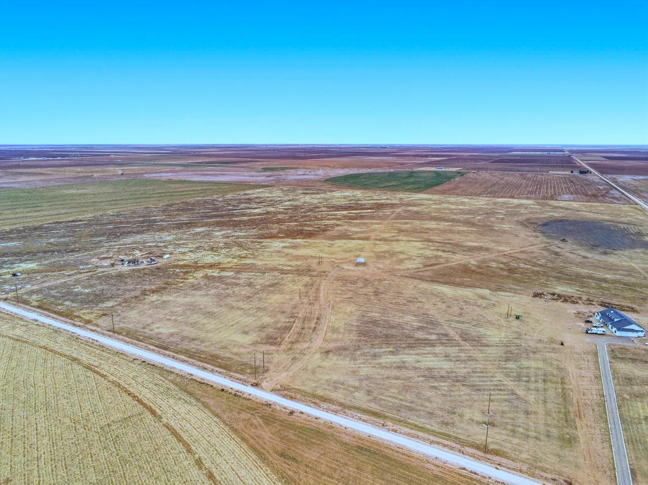 Photo 2 — 1521 County Road 13, Tahoka, TX 79373
