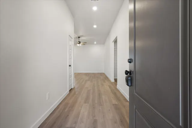 Photo 2 — 2422 Aberdeen Avenue, Wolfforth, TX 79382