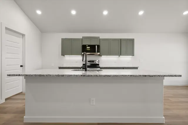 Photo 8 — 2422 Aberdeen Avenue, Wolfforth, TX 79382