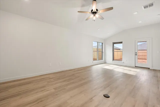 Photo 4 — 2407 Aberdeen Avenue, Wolfforth, TX 79382