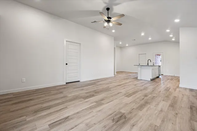 Photo 4 — 2409 Aberdeen Avenue, Wolfforth, TX 79382