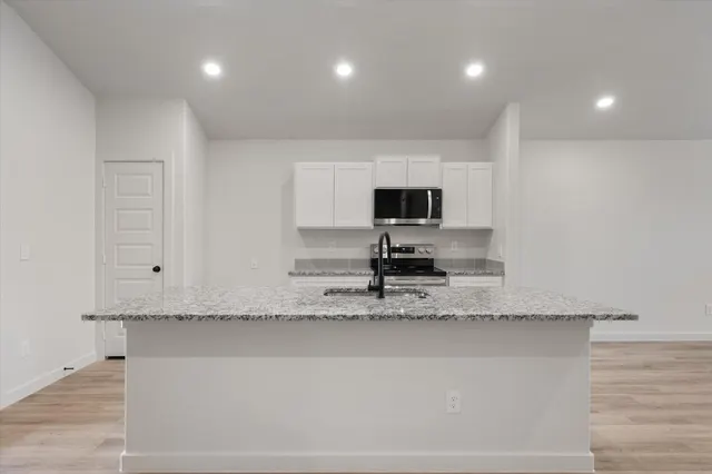Photo 8 — 2409 Aberdeen Avenue, Wolfforth, TX 79382