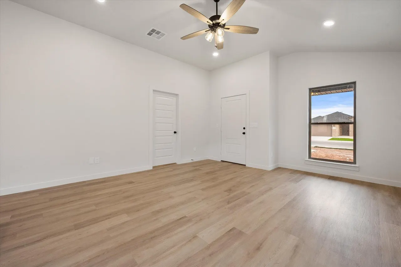 Photo 5 — 2411 Aberdeen Avenue, Wolfforth, TX 79382