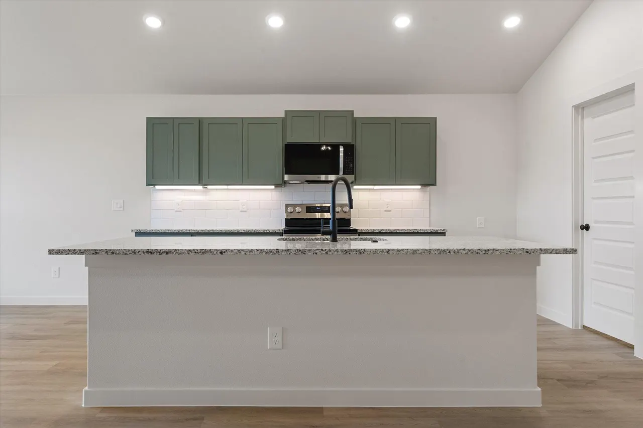 Photo 7 — 2412 Aberdeen Avenue, Wolfforth, TX 79382