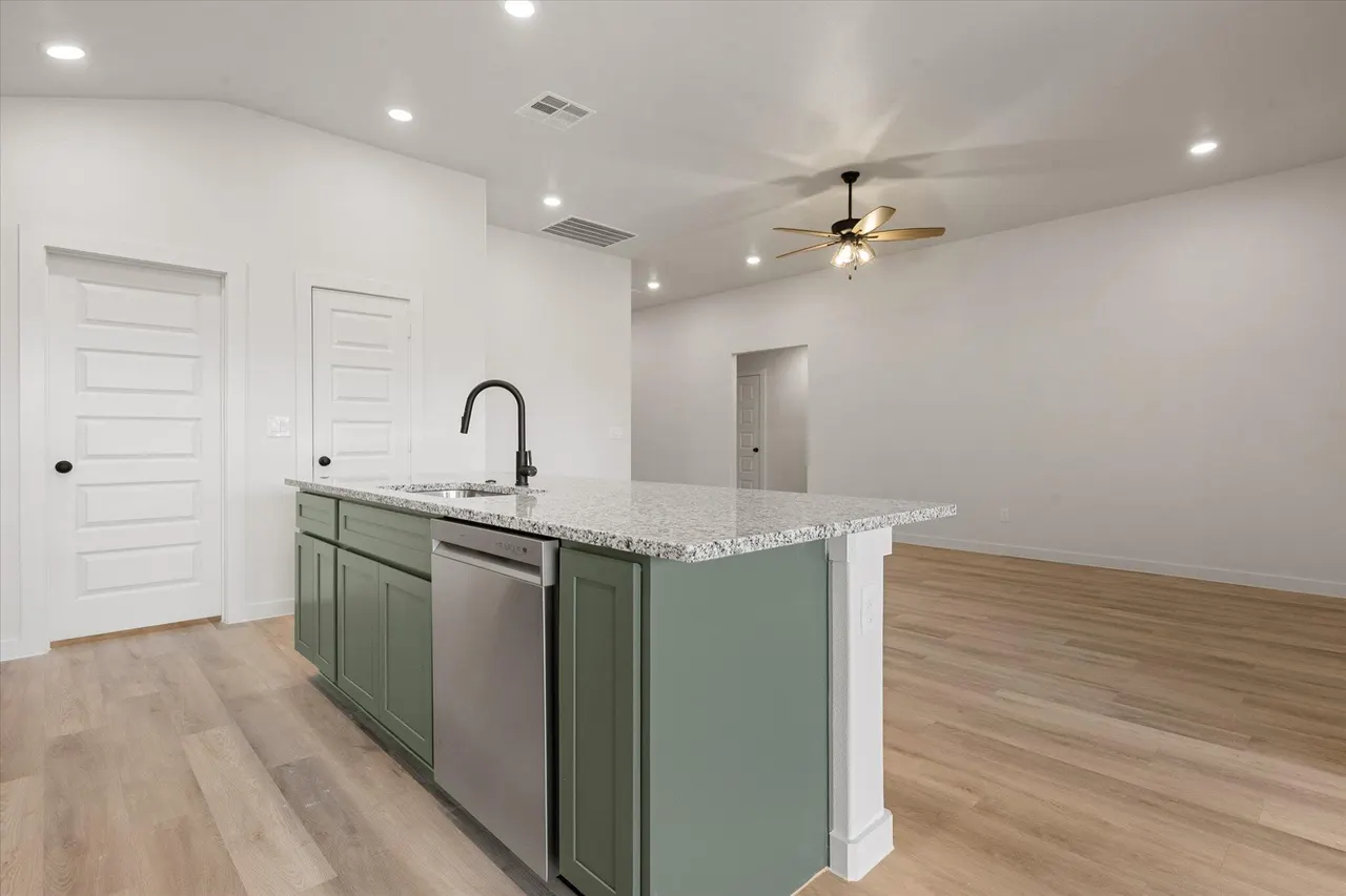 Photo 9 — 2412 Aberdeen Avenue, Wolfforth, TX 79382