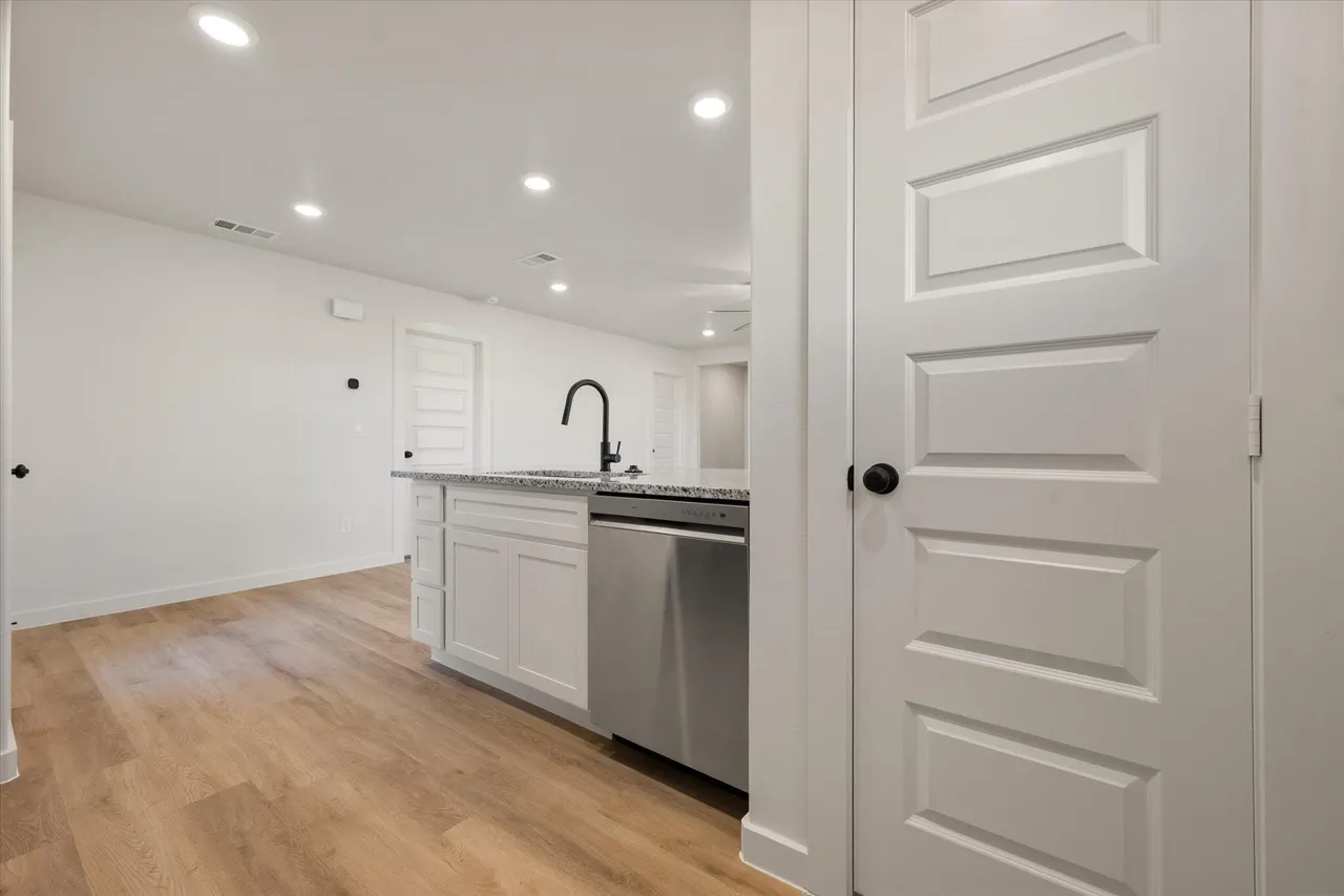Photo 10 — 6313 Volney Avenue, Lubbock, TX 79407