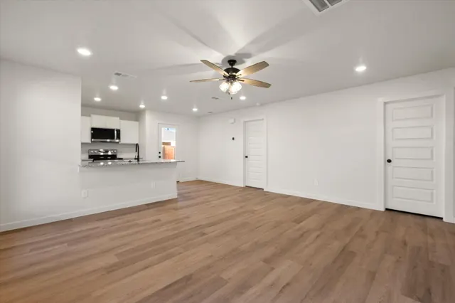 Photo 4 — 6313 Volney Avenue, Lubbock, TX 79407