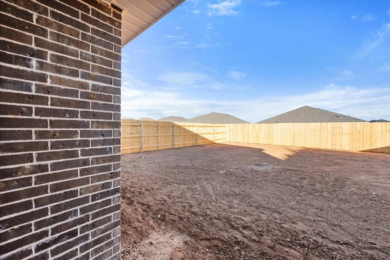 Photo 18 — 6313 Volney Avenue, Lubbock, TX 79407
