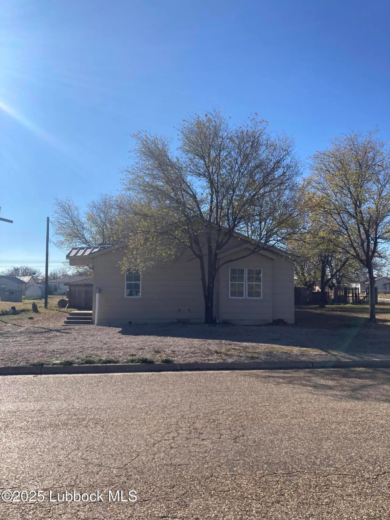 Photo 4 — 413 W 5th Street, Post, TX 79356