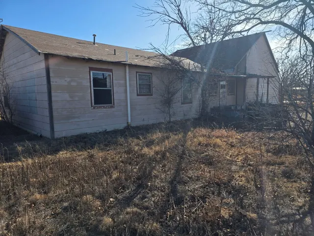 Photo 4 — 322 W Tennessee Street, Floydada, TX 79235