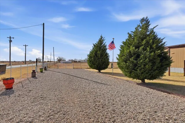 Photo 3 — 1181 County Road 387, Brownfield, TX 79316