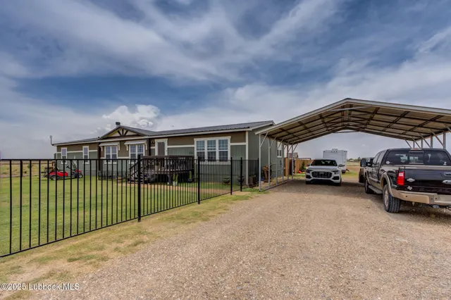 Photo 3 — 10504 County Rd 7000, Wolfforth, TX 79382