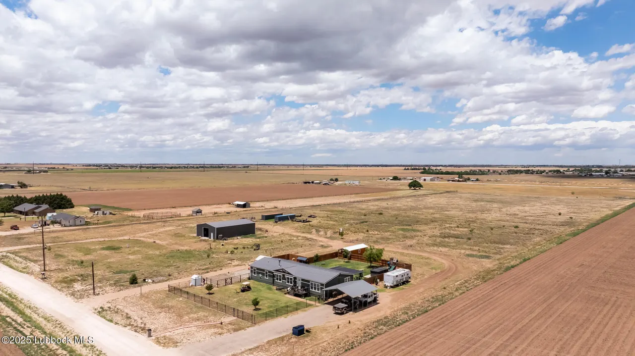 Photo 5 — 10504 County Rd 7000, Wolfforth, TX 79382