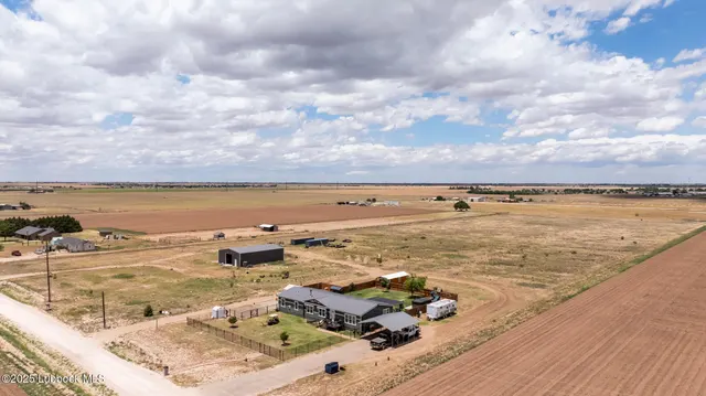 Photo 5 — 10504 County Rd 7000, Wolfforth, TX 79382