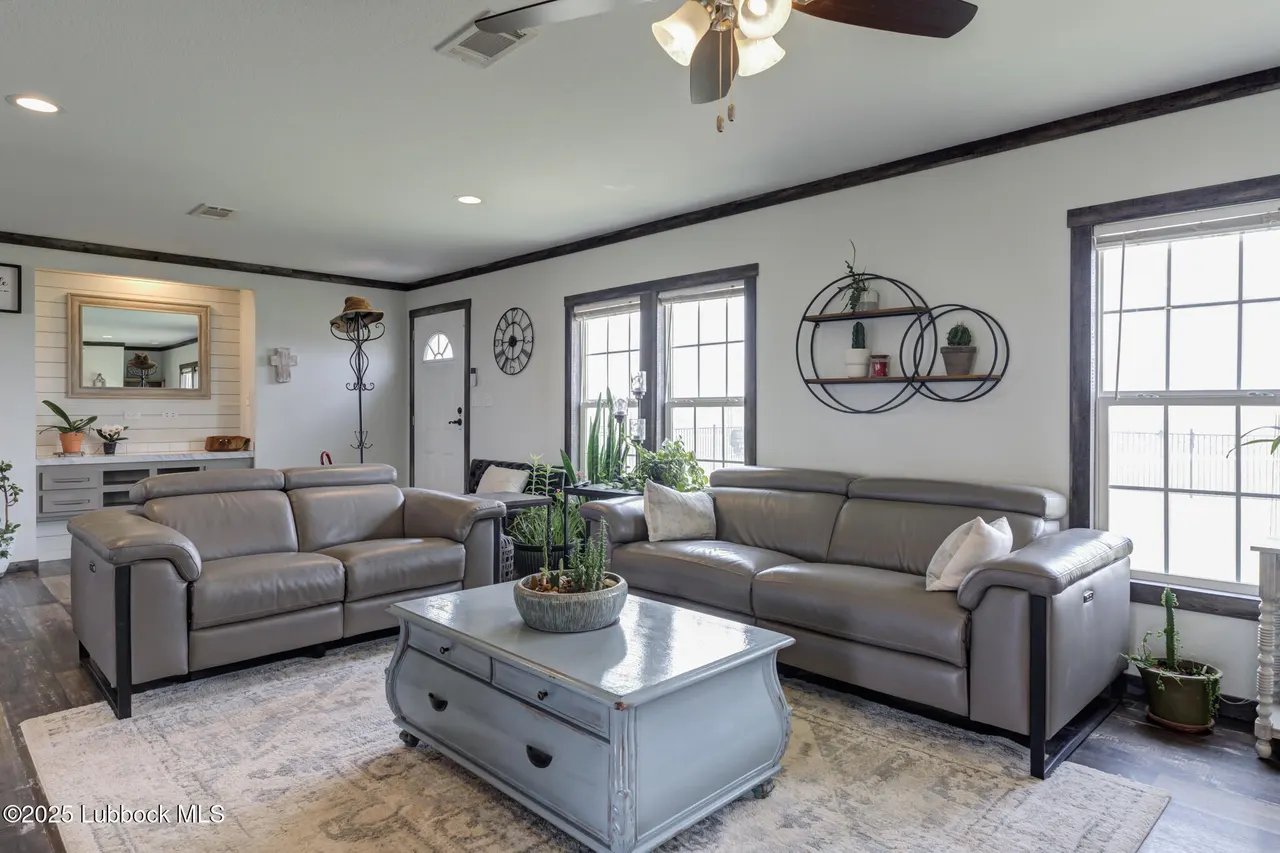 Photo 13 — 10504 County Rd 7000, Wolfforth, TX 79382