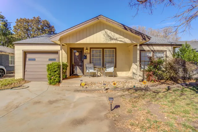 Photo 2 — 2822 23rd Street, Lubbock, TX 79410
