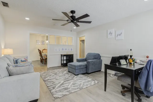 Photo 3 — 2822 23rd Street, Lubbock, TX 79410