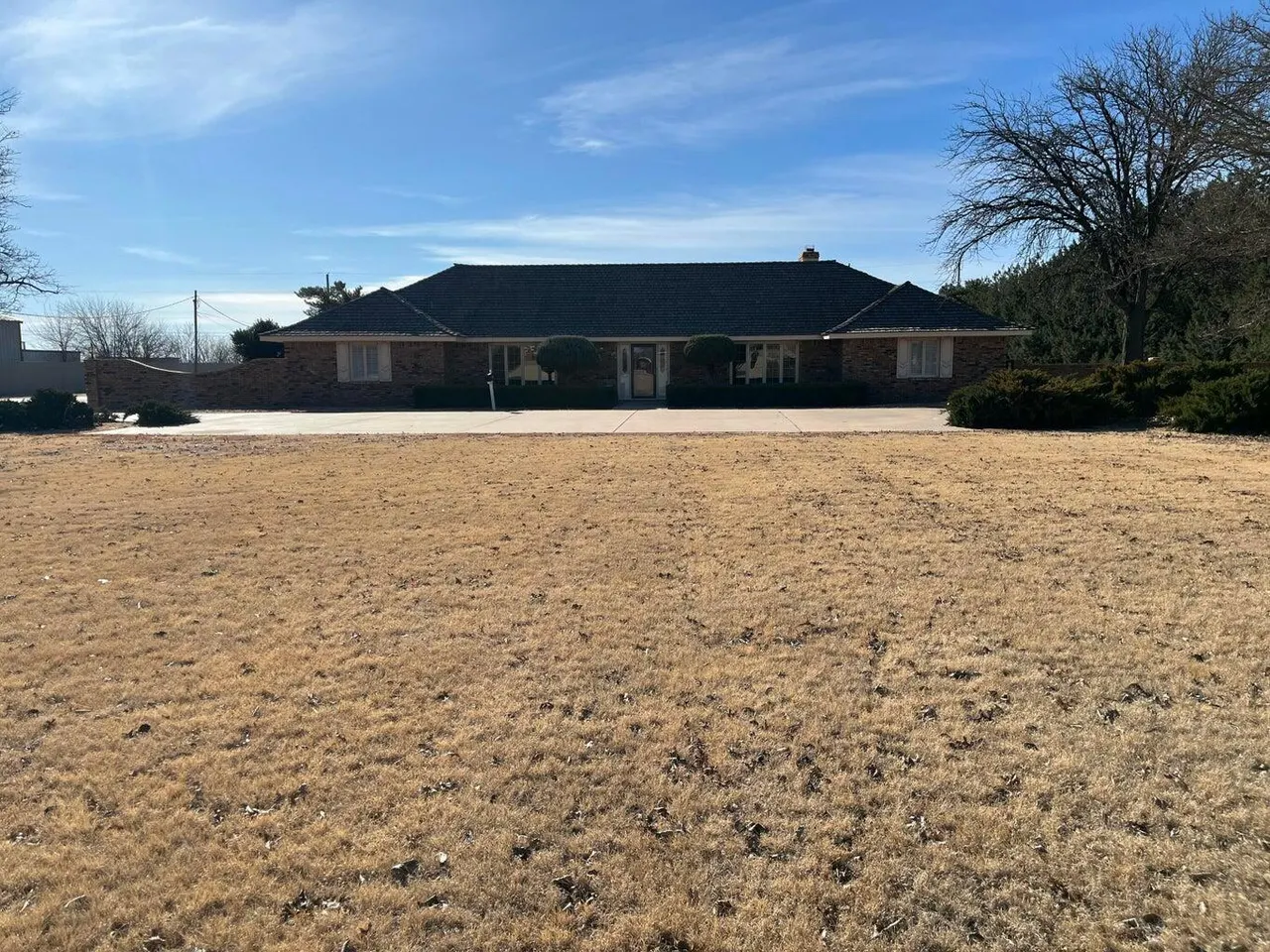 Photo 2 — 7209 U.S. 70, Plainview, TX 79072