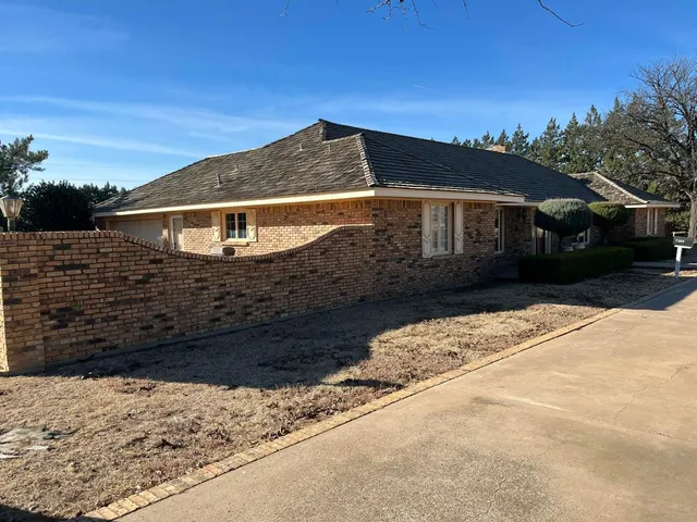 Photo 3 — 7209 U.S. 70, Plainview, TX 79072
