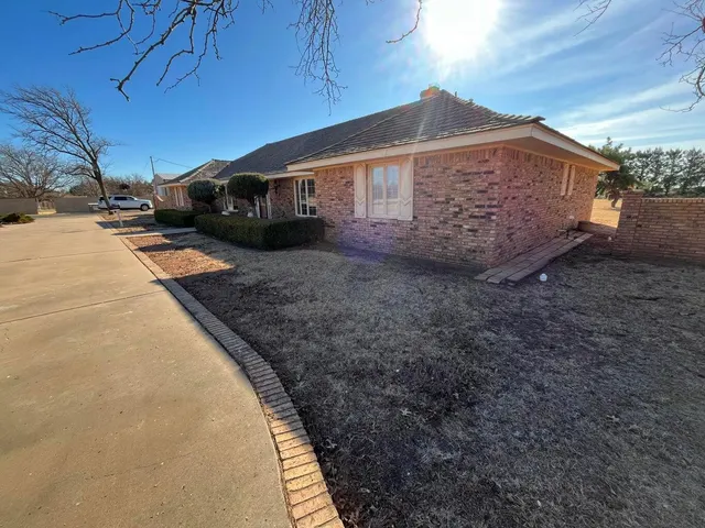 Photo 4 — 7209 U.S. 70, Plainview, TX 79072
