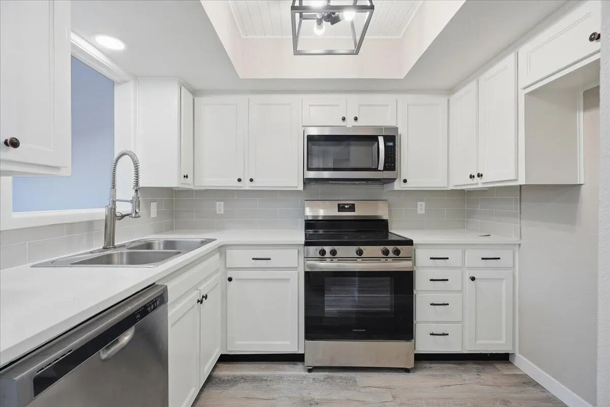 Photo 5 — 5752 38th Street, Lubbock, TX 79407