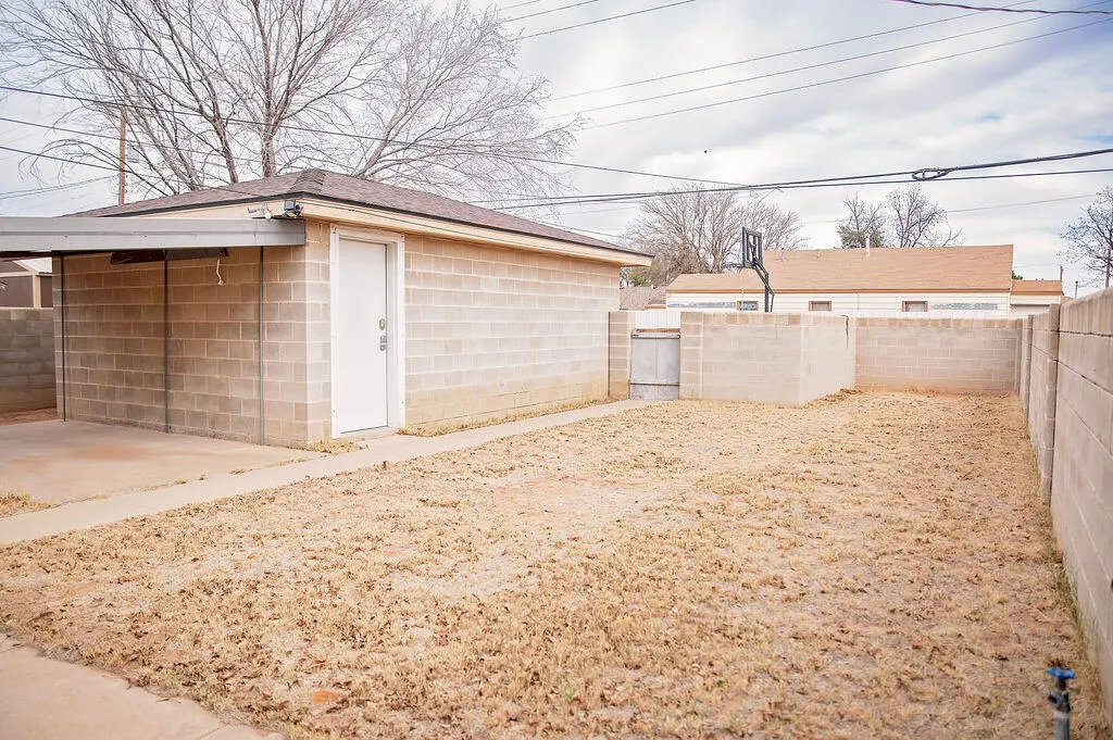 Photo 21 — 520 W 8th Street, Denver City, TX 79323