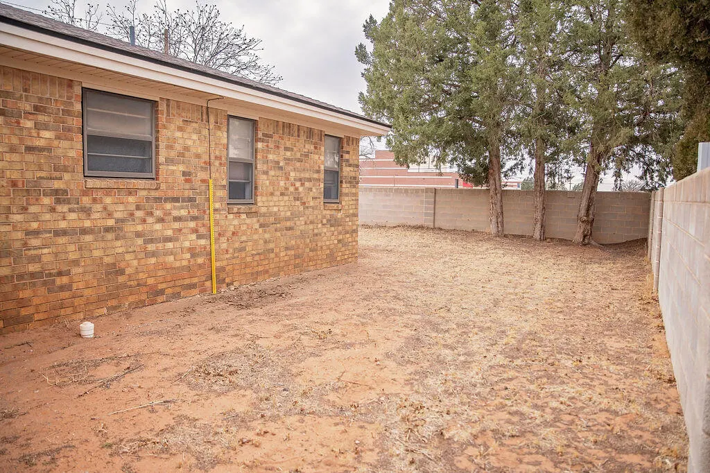 Photo 24 — 520 W 8th Street, Denver City, TX 79323