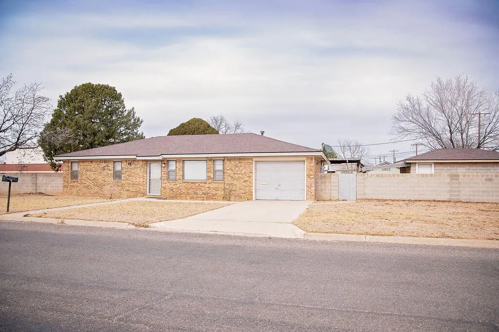Photo 27 — 520 W 8th Street, Denver City, TX 79323