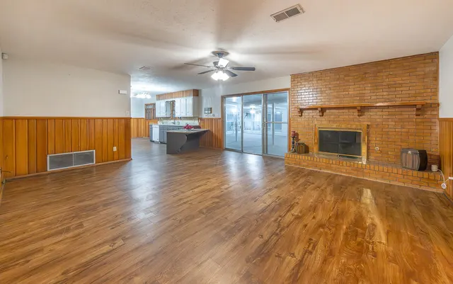 Photo 3 — 2310 61st Street, Lubbock, TX 79412