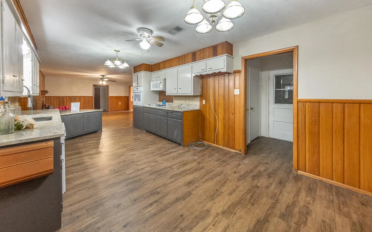 Photo 8 — 2310 61st Street, Lubbock, TX 79412