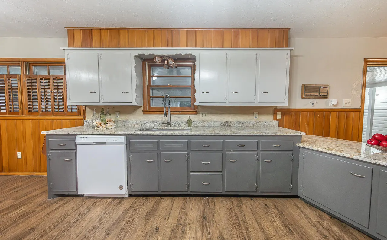 Photo 14 — 2310 61st Street, Lubbock, TX 79412