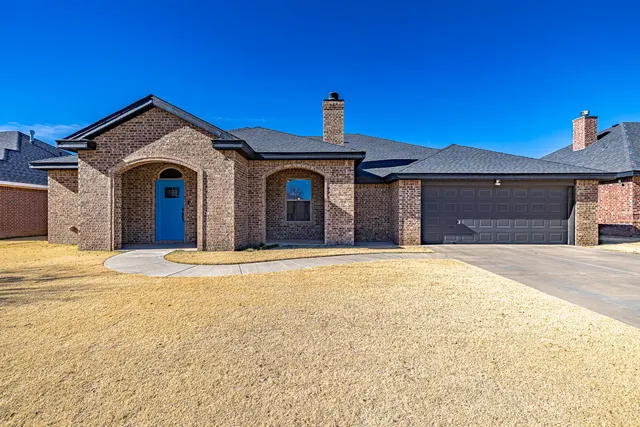 Photo 2 — 527 Avenue T, Shallowater, TX 79363