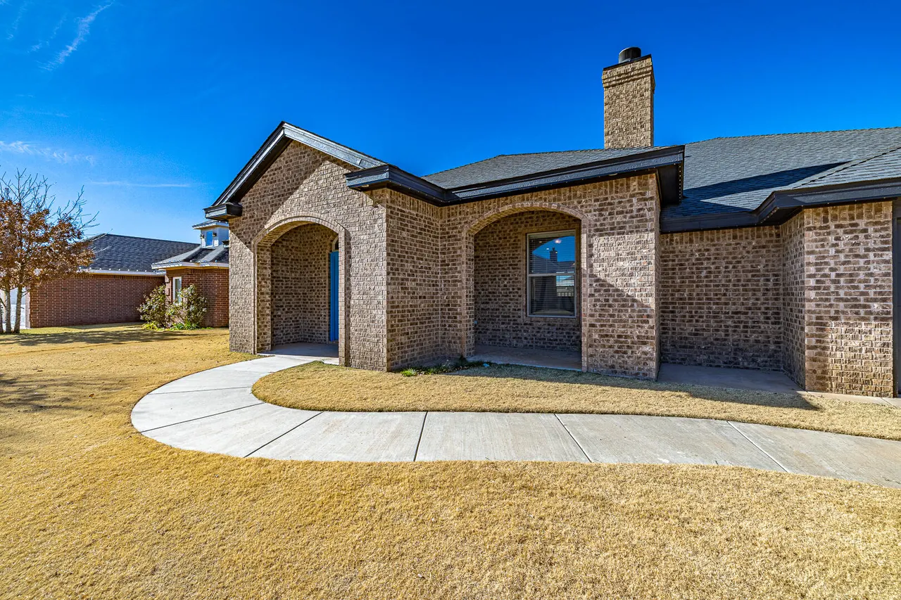 Photo 5 — 527 Avenue T, Shallowater, TX 79363