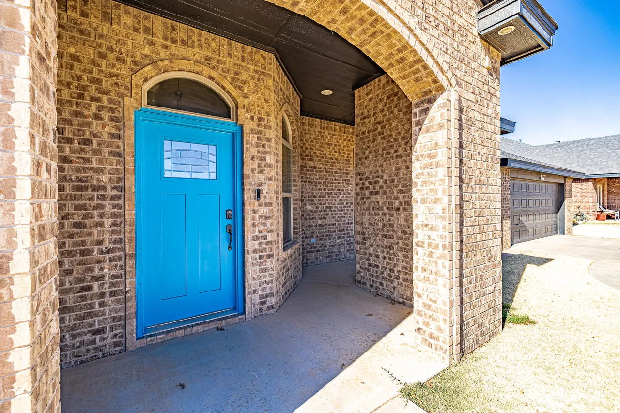 Photo 6 — 527 Avenue T, Shallowater, TX 79363