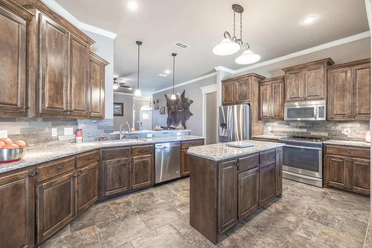 Photo 26 — 527 Avenue T, Shallowater, TX 79363