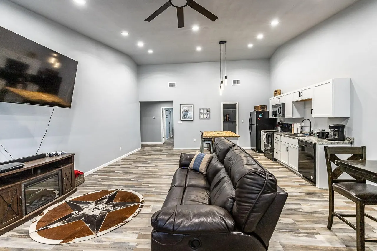 Photo 3 — 1625 County Rd 7340, Lubbock, TX 79423