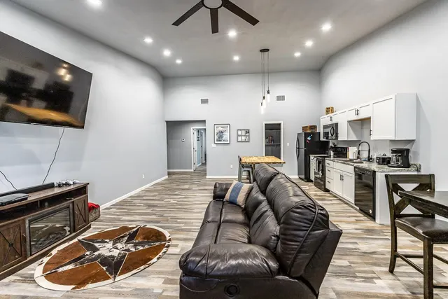 Photo 3 — 1625 County Rd 7340, Lubbock, TX 79423