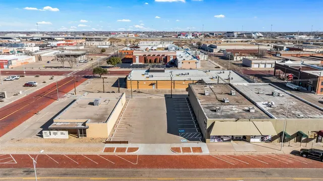 Photo 2 — 1413 Texas Avenue, Lubbock, TX 79401
