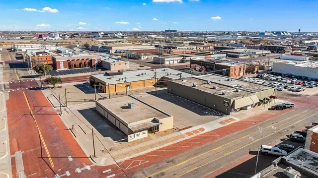 Photo 3 — 1413 Texas Avenue, Lubbock, TX 79401