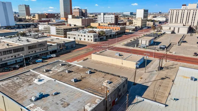 Photo 7 — 1413 Texas Avenue, Lubbock, TX 79401